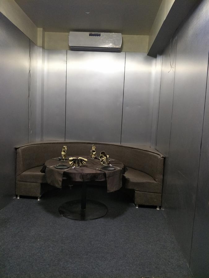 K D Residency Hotel Kalyān Eksteriør billede